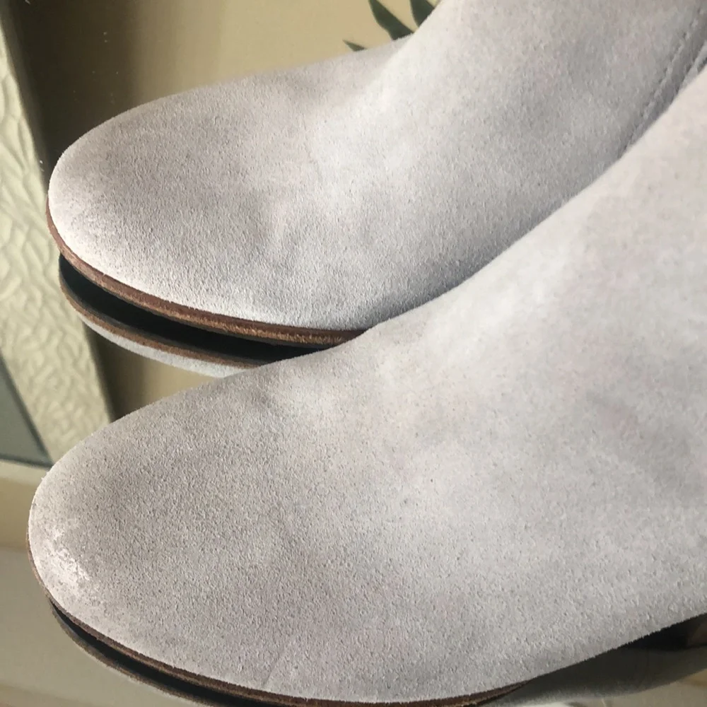 COLE HAAN Women's Hayes Gore Bootie Ankle - Picture 8 of 10